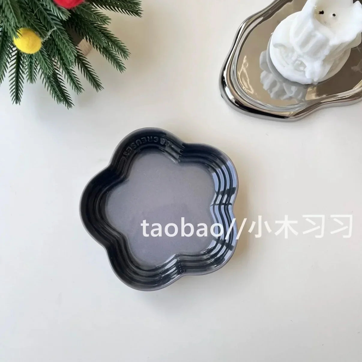 French Flower Shaped Small Plate Colored Ceramic