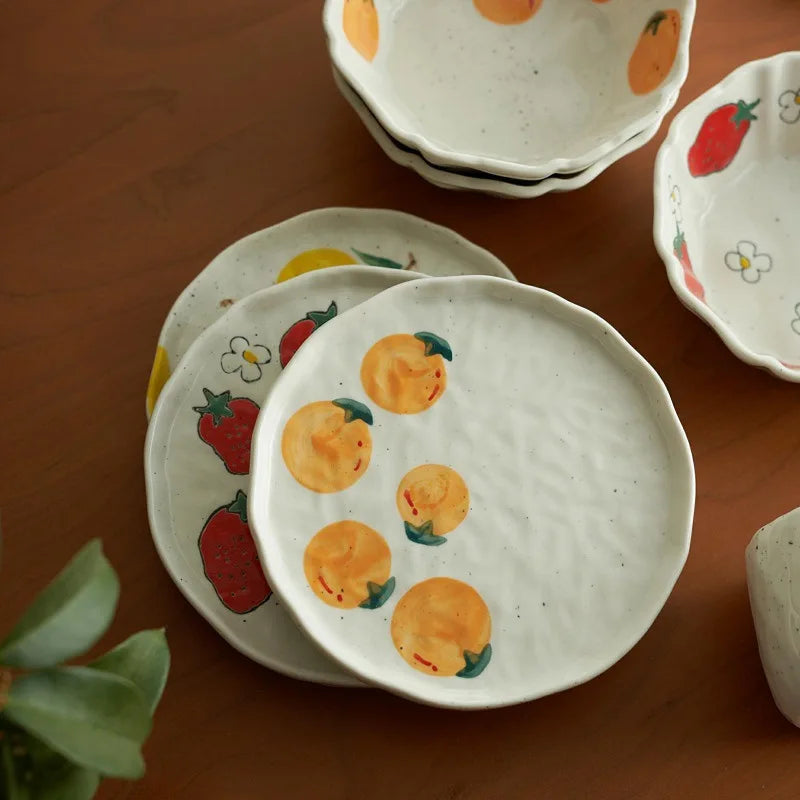 Hand-painted Fruit Pattern Ceramic Plate