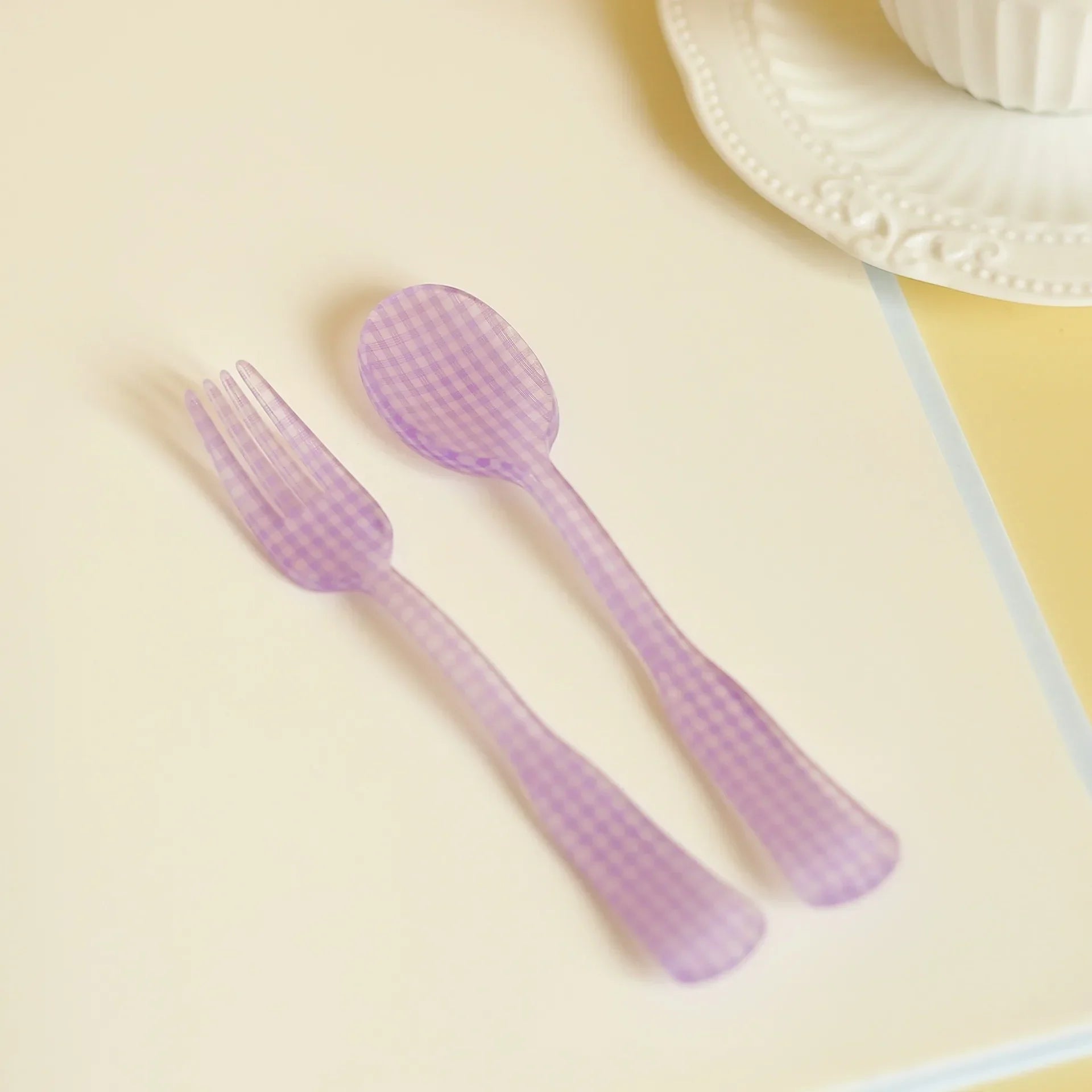 Plastic Dessert Tray Acrylic Cake Dish Grid Pattern Spork Floral Plates with Spoon & Fork