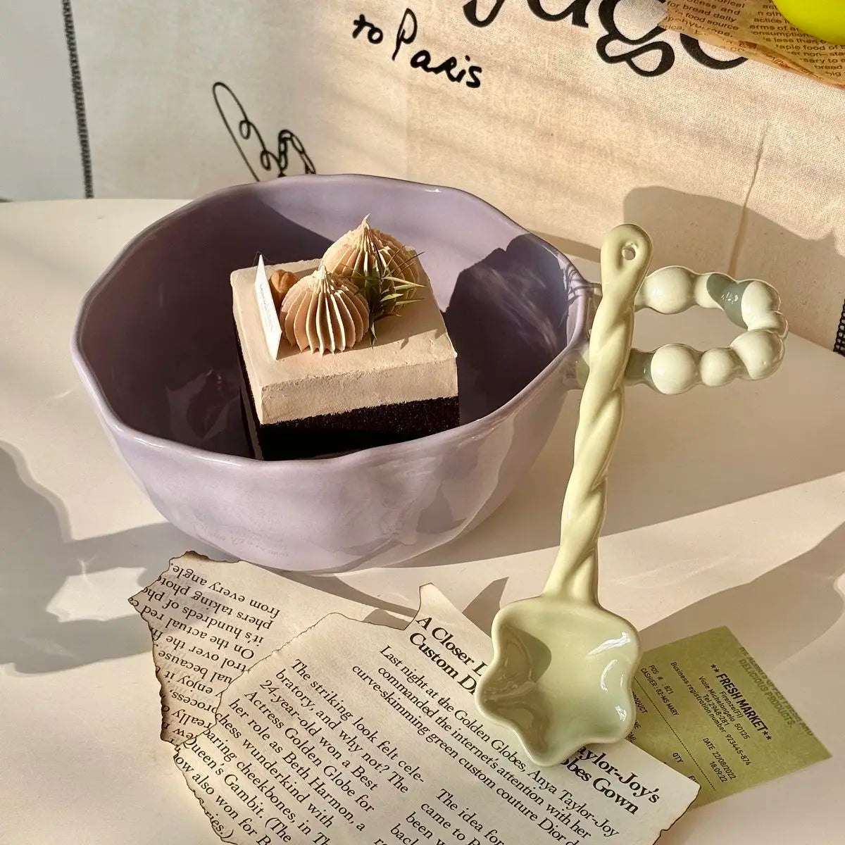 High Beauty Ceramic Instant Noodle Bowl with Pearl Handle Home Irregular Shape Cute Yogurt Bowls Fruit Dessert Tableware