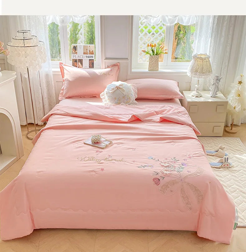 Super Soft Washed Cotton Three-Dimensional Flower Embroidered Summer Quilt Four-Piece Set