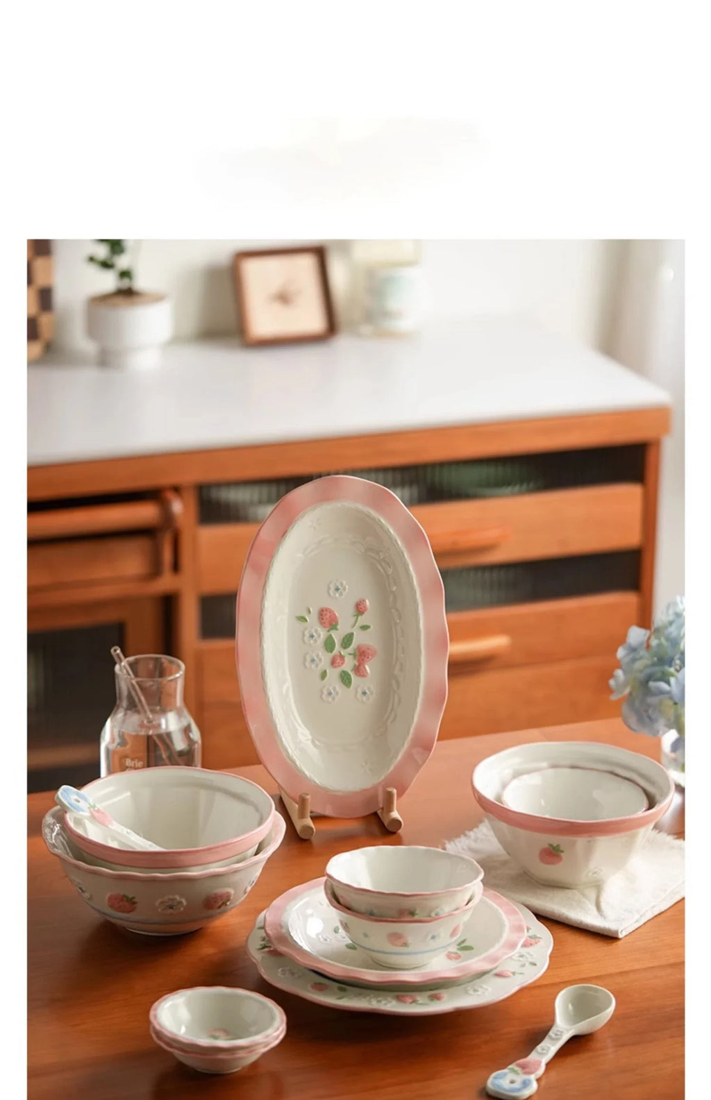 High Grade Strawberry Pattern Cute Girl Plate Bowl