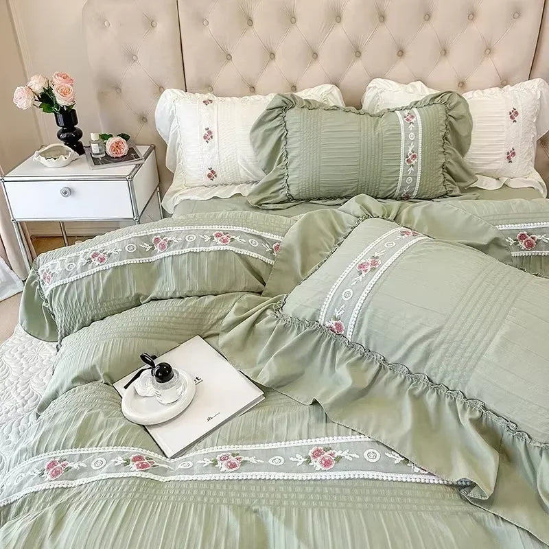 French Embroidered Lace Bubble Gauze Bedding Set Elegant Princess Style Duvet Cover Set Ruffled Comforter Cover Sets