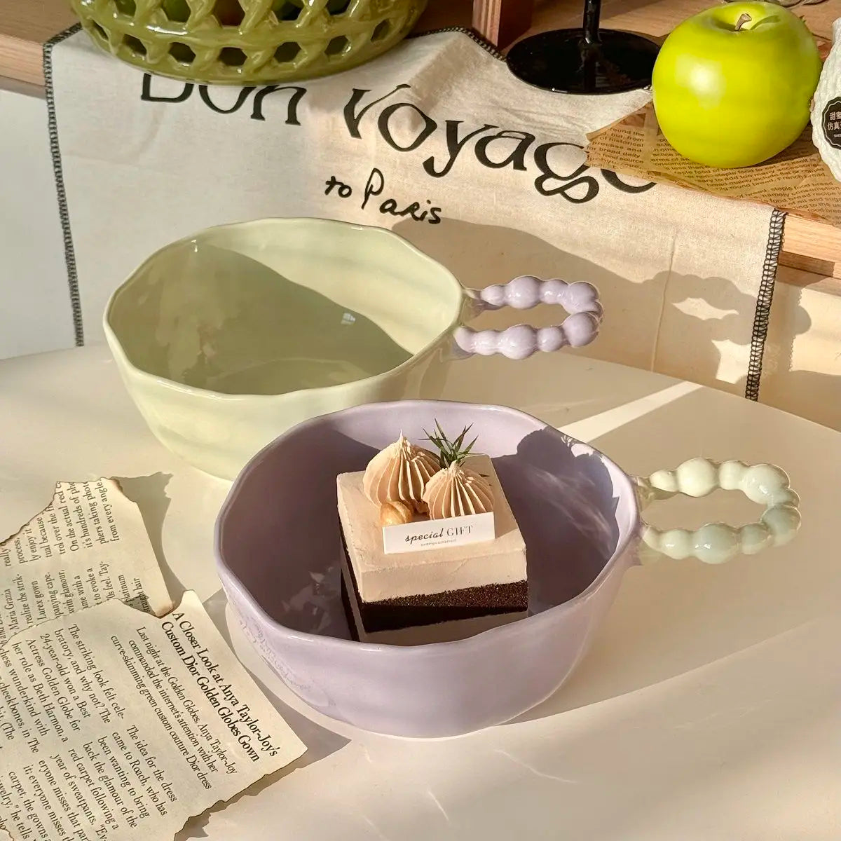 High Beauty Ceramic Instant Noodle Bowl with Pearl Handle Home Irregular Shape Cute Yogurt Bowls Fruit Dessert Tableware