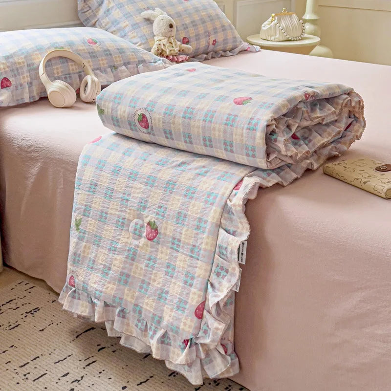 Korean Quilt with Lace and Ruffle Pure Cotton Patchwork Comforter for Summer Skin-Friendly Breathable Cooling Blanket for Home