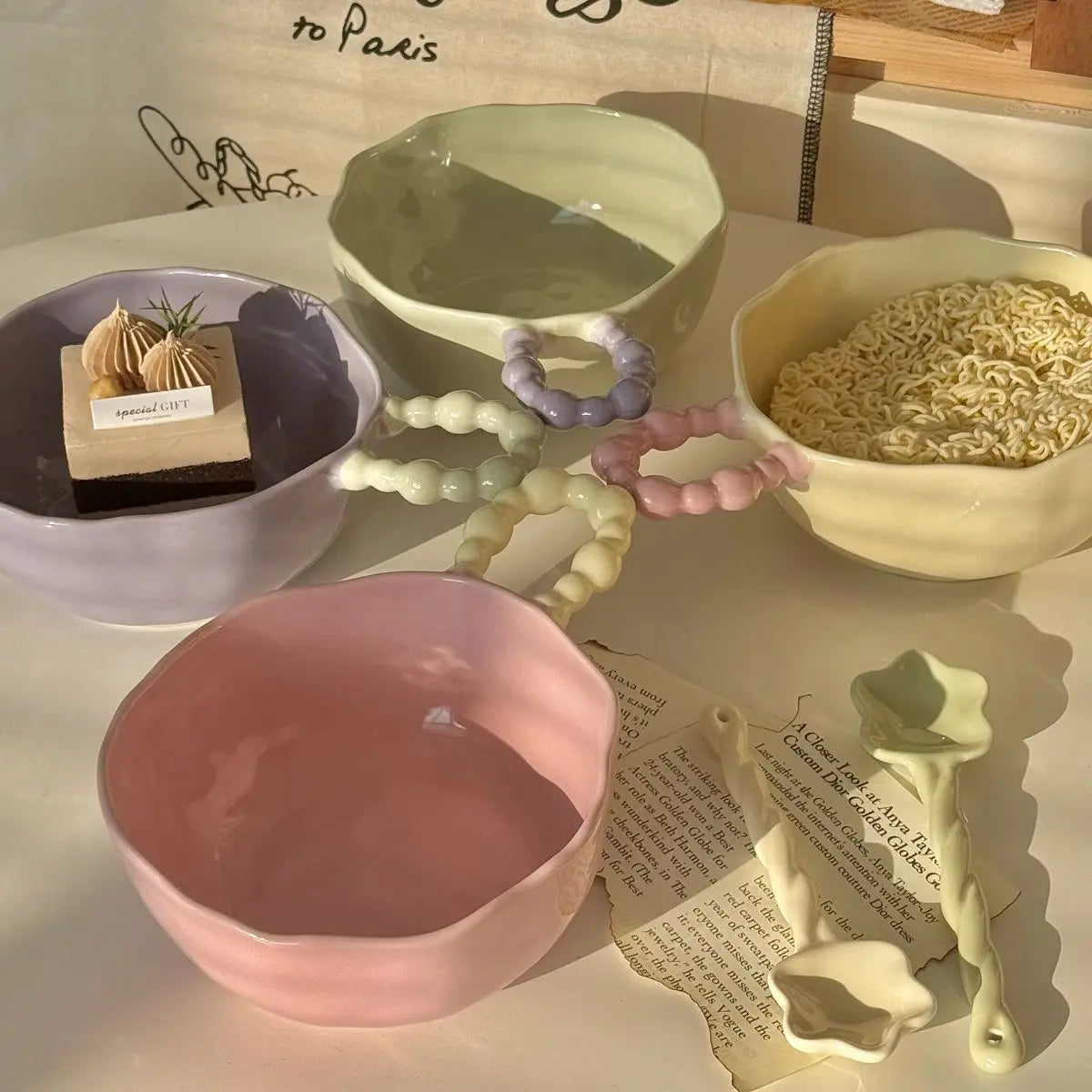 High Beauty Ceramic Instant Noodle Bowl with Pearl Handle Home Irregular Shape Cute Yogurt Bowls Fruit Dessert Tableware