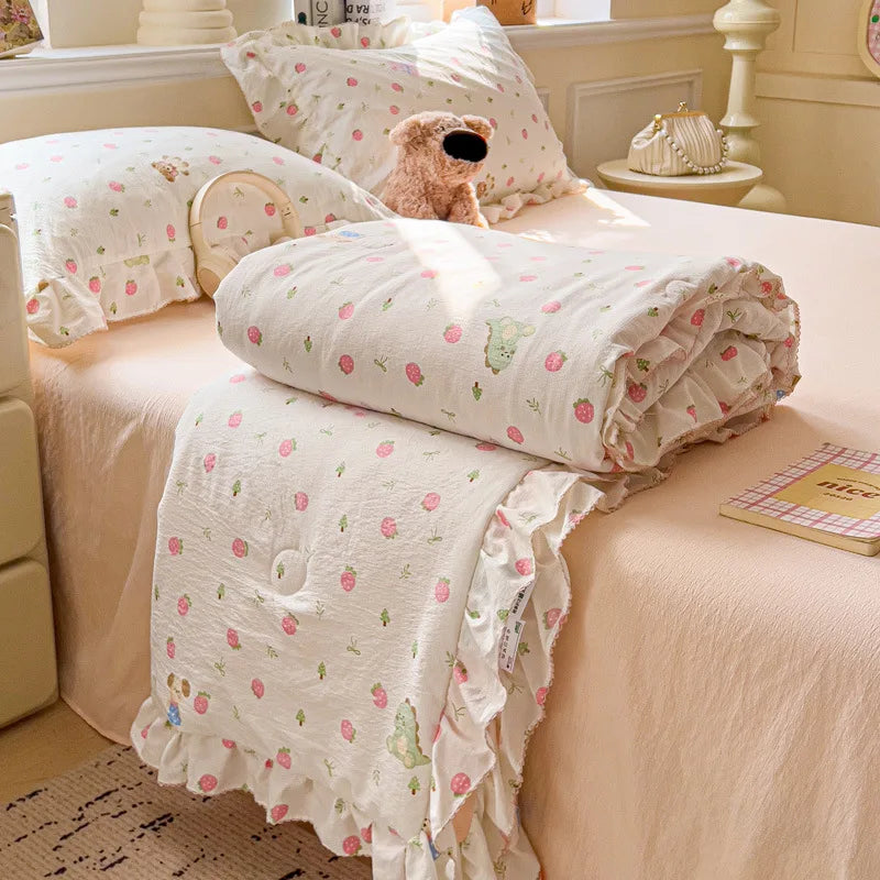 Korean Quilt with Lace and Ruffle Pure Cotton Patchwork Comforter for Summer Skin-Friendly Breathable Cooling Blanket for Home