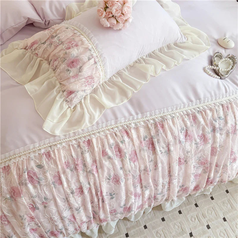 Princess Style Duvet Cover Sets with Lace Embroidery Bed Cover for Girls Queen/King Size Soft Pink Bedding with Ruffles