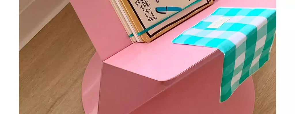Y2K Pink Side Table - Dopamine Aesthetic Bedside Table with Magazine Rack