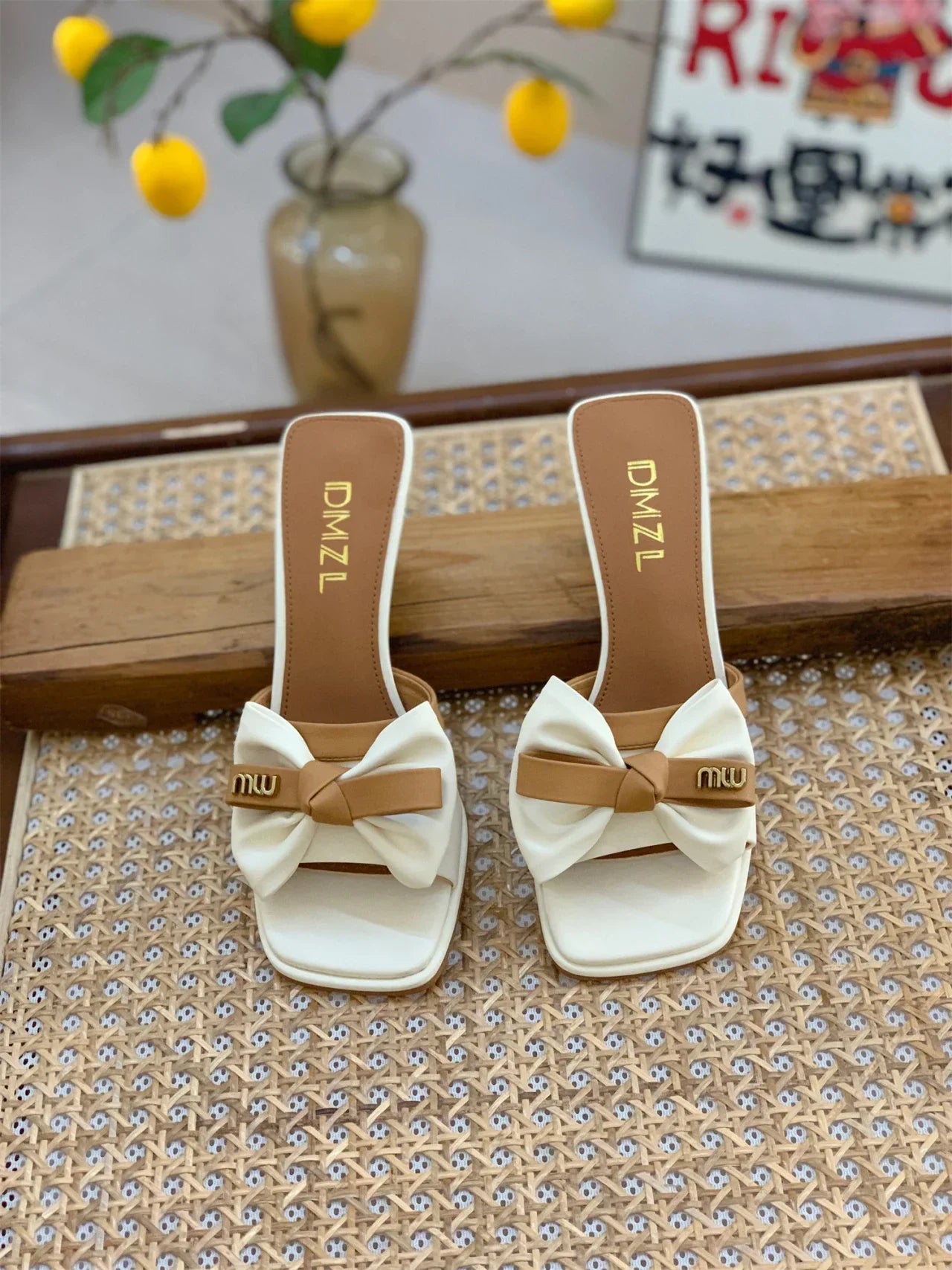 Fashionable Bow Tie Square Toe Slim Heel Women's Shoes