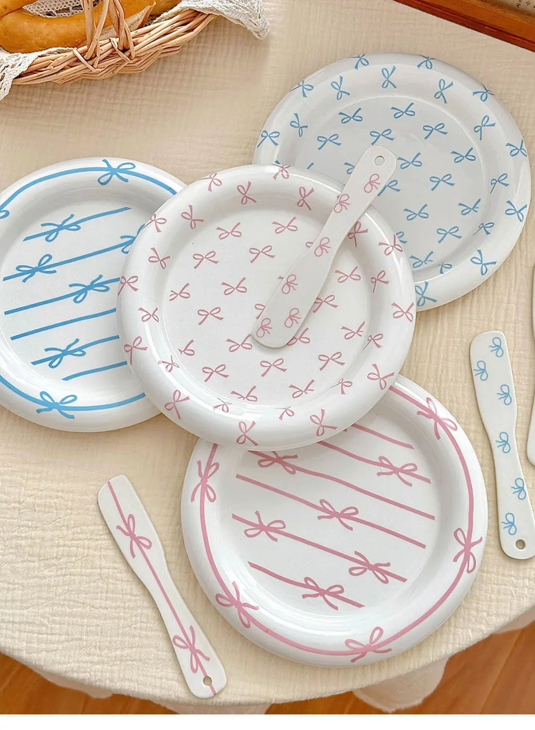 Girl Heart Bow Plate