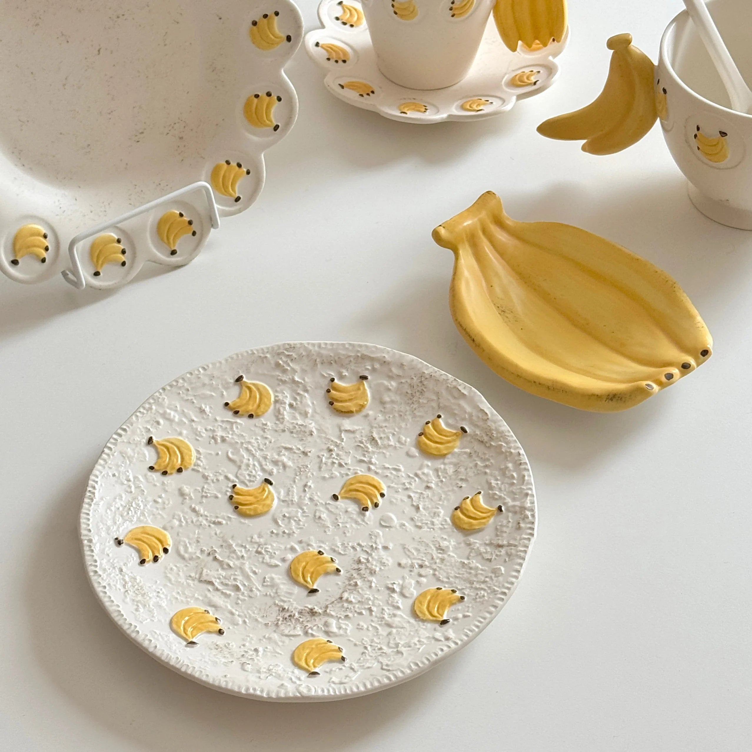 Luxury Ceramic Banana Pattern Round Cute Plates