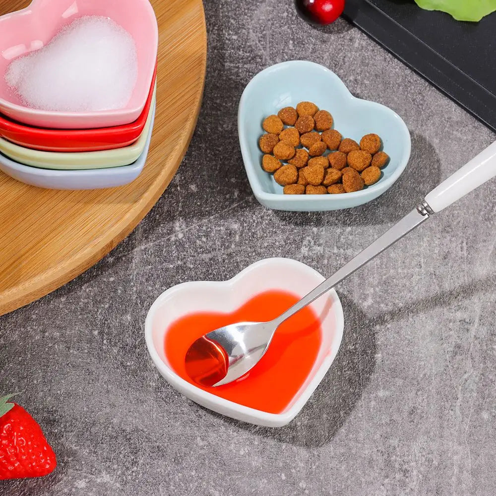 Colorful Mini Condiment Dishes Heart Shape Ceramic Sauce Dish Cute Seasoning Dish Dipping Bowl Snack Serving Dishes Tableware