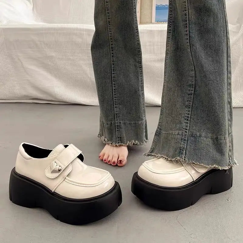 Woman Pumps with Medium Heels Platform Leather Casual Loafers Round Toe Non Slip Stylish Luxury Brand