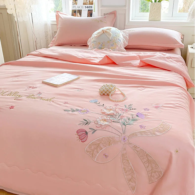 Super Soft Washed Cotton Three-Dimensional Flower Embroidered Summer Quilt Four-Piece Set
