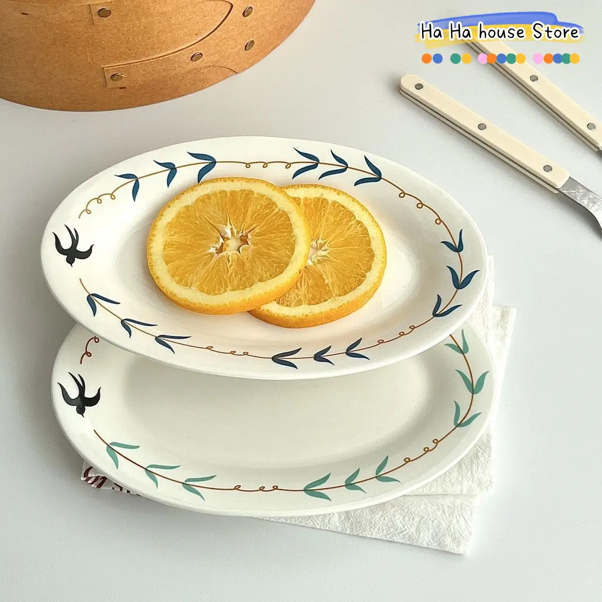 Gold Rim Leaf Pattern Round Serving Dishes Porcelain Kitchen Tableware