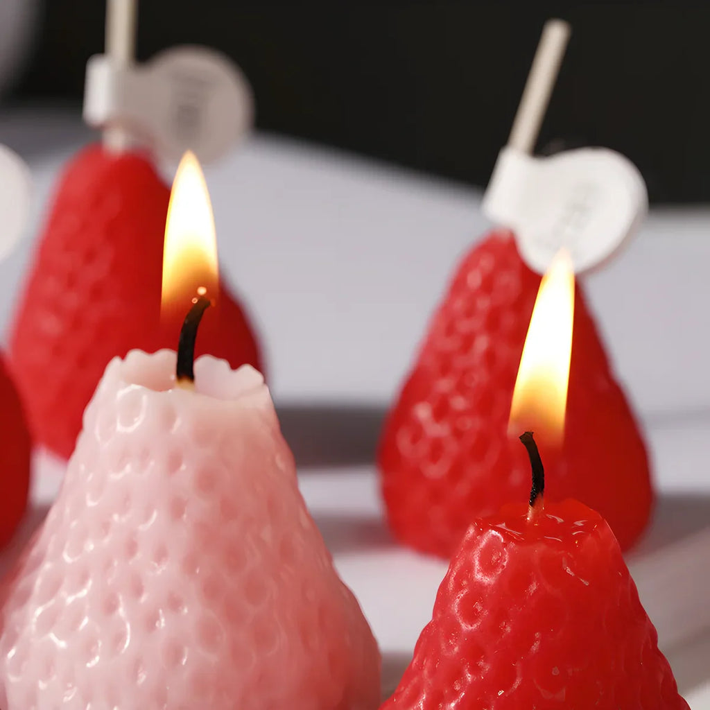 Strawberry-Shaped Miniature Scented Candles Realistic Fruit-Scented Aromatherapy Candles Perfect as a Trendy Photo Prop 4pcs