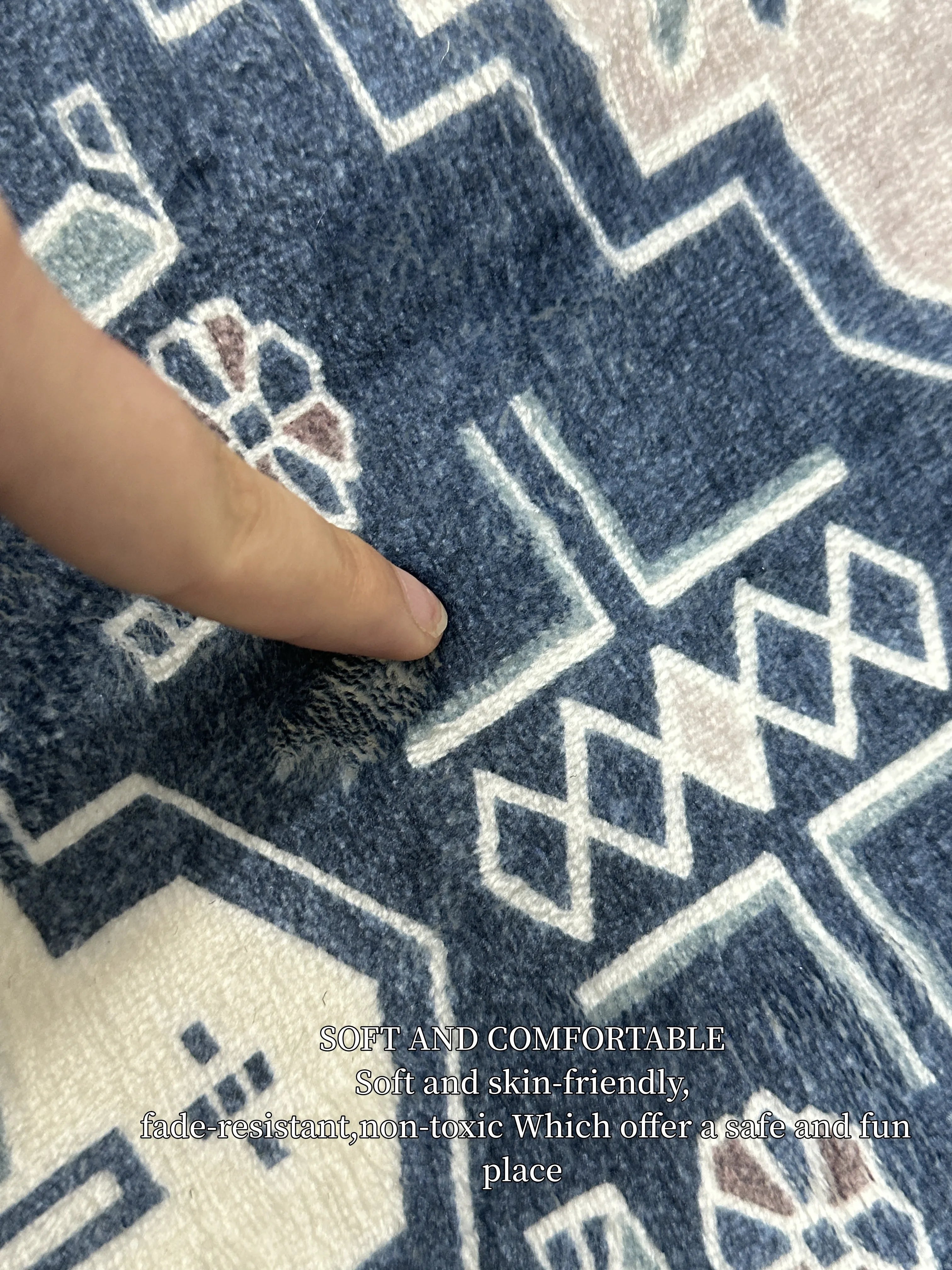 Daisy Pattern Bedroom Flannel Carpet Non-Slip Laundry Room Bedroom Kitchen Entryway Home Decoration