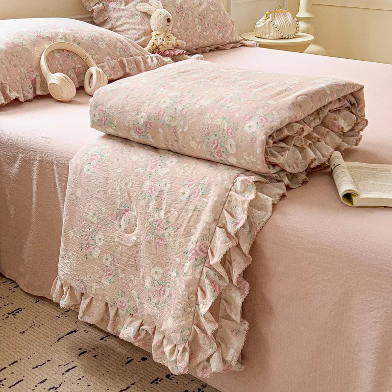 Korean Quilt with Lace and Ruffle Pure Cotton Patchwork Comforter for Summer Skin-Friendly Breathable Cooling Blanket for Home
