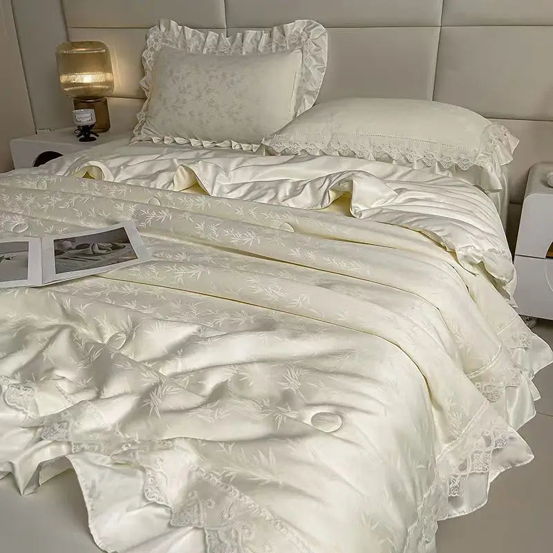 Princess Jacquard Lace Quilt Bedding Summer Blanket Cool Feeling Silky Comforter Thin Duvet