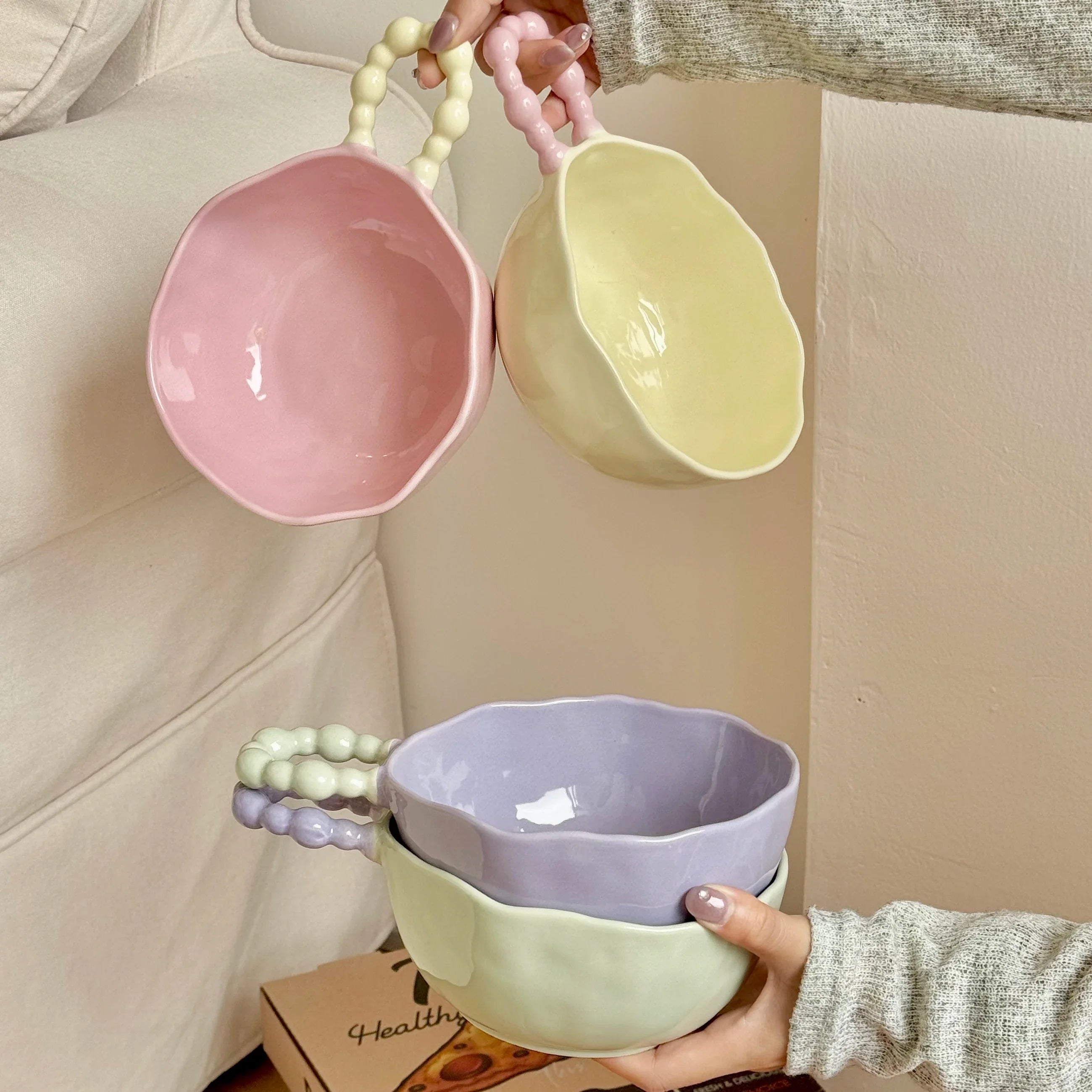 High Beauty Ceramic Instant Noodle Bowl with Pearl Handle Home Irregular Shape Cute Yogurt Bowls Fruit Dessert Tableware