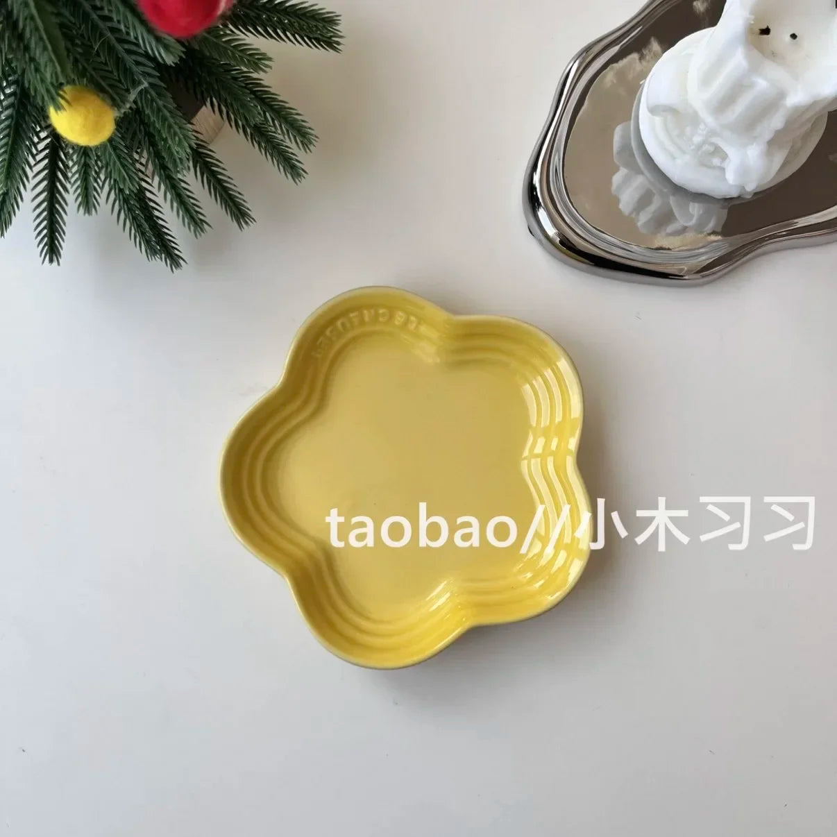 French Flower Shaped Small Plate Colored Ceramic