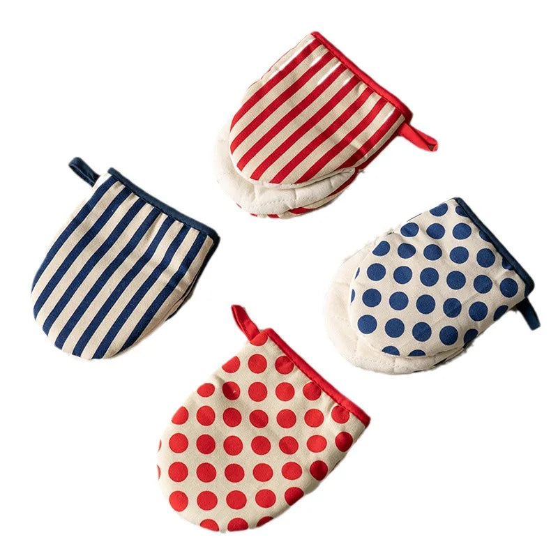 Style Polka Dot Heat-Resistant Oven Mitts for Home