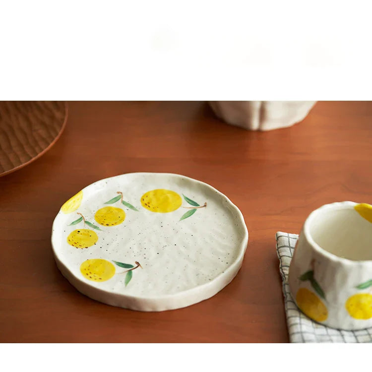 Hand-painted Fruit Pattern Ceramic Plate