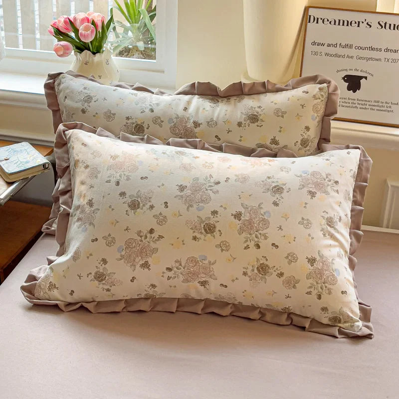 Princess Style Flowers Ruffles Soft Skin-friendly Duvet Cover Set Pillowcases Bedding Set