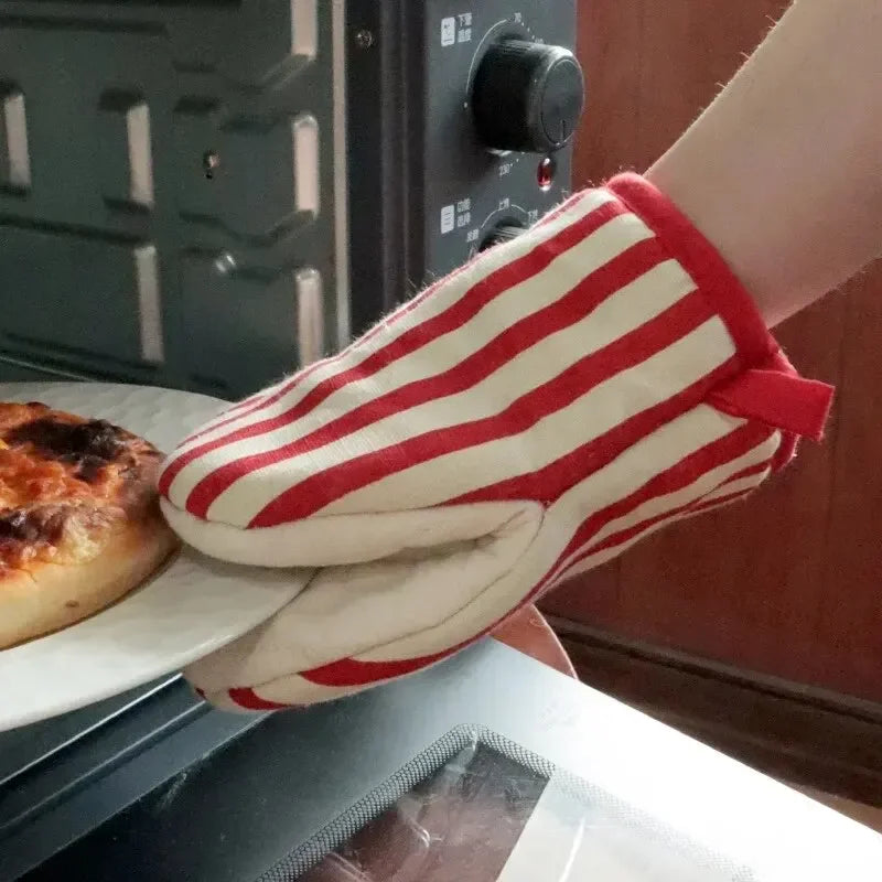 Style Polka Dot Heat-Resistant Oven Mitts for Home