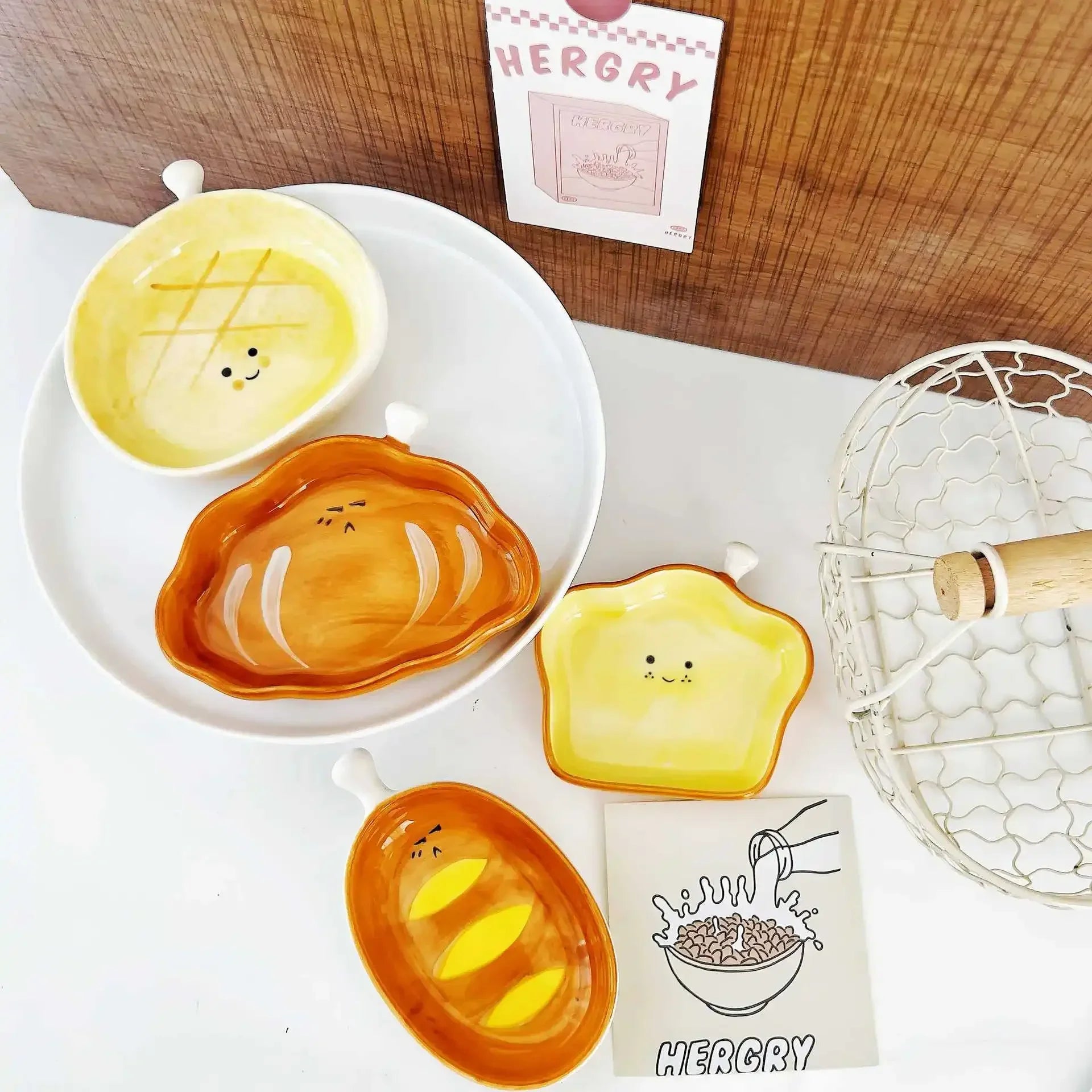 Croissant Plate Ceramic Seasoning Disc Creative Dipping Sauce Plate Cute Dessert Plate and Irregular-shaped Butterfly