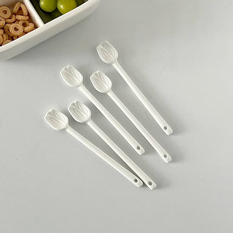 Porcelain White Tulips Mixing Stirrers Floral Shaped Sauce Spoon for Stirring Teaspoon
