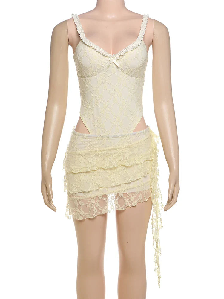 Jacquard Elegant 2 Piece Women Low-Neck Sleeveless Bodysuits+Ruched See Through Tassel Skirt Suits