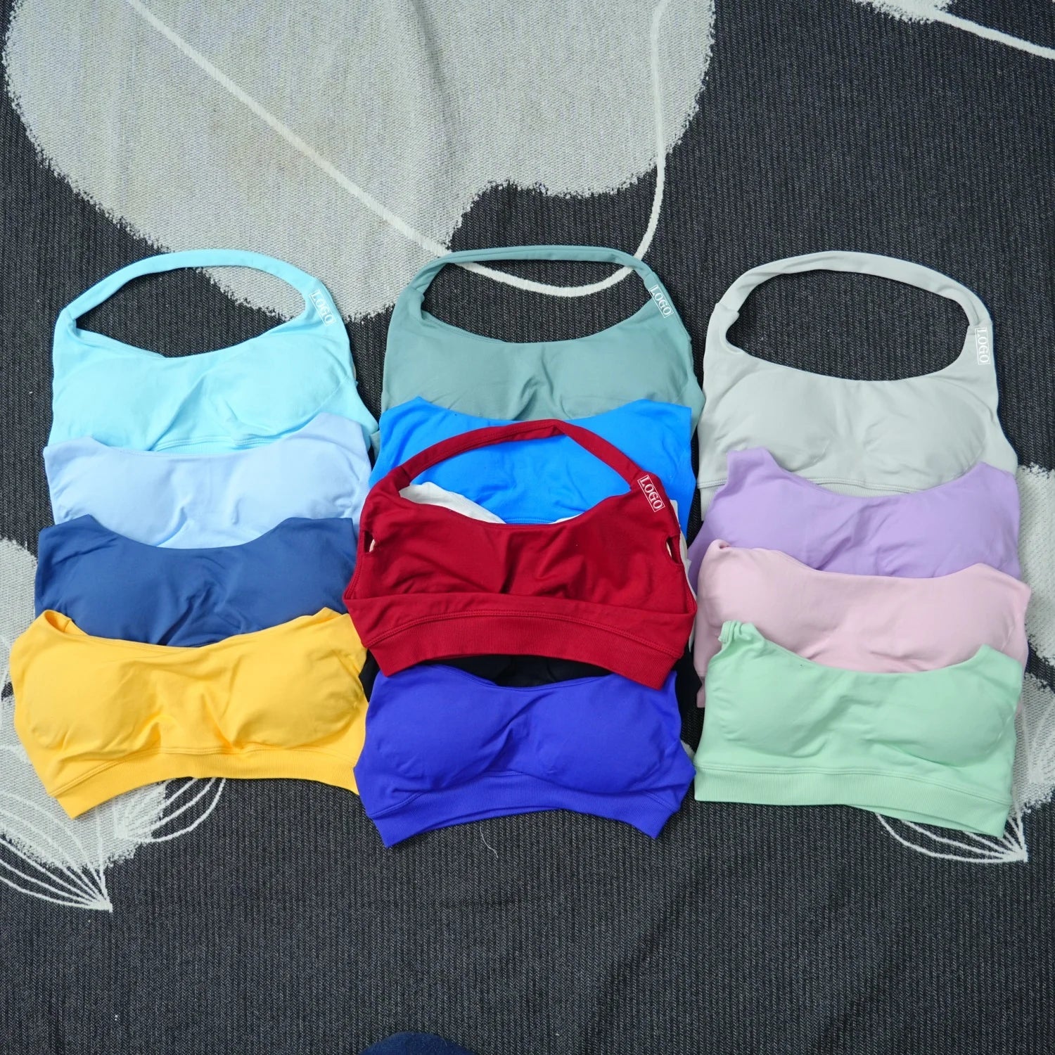 Yoga Impact Sports Bra With Logo Women Seamless Halter Bra Open Back Yoga Top Bras Medium Support Gym Crop Top Padded Sportswear