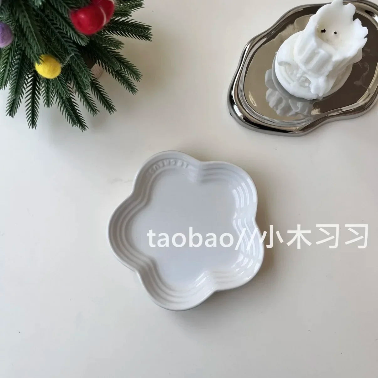 French Flower Shaped Small Plate Colored Ceramic