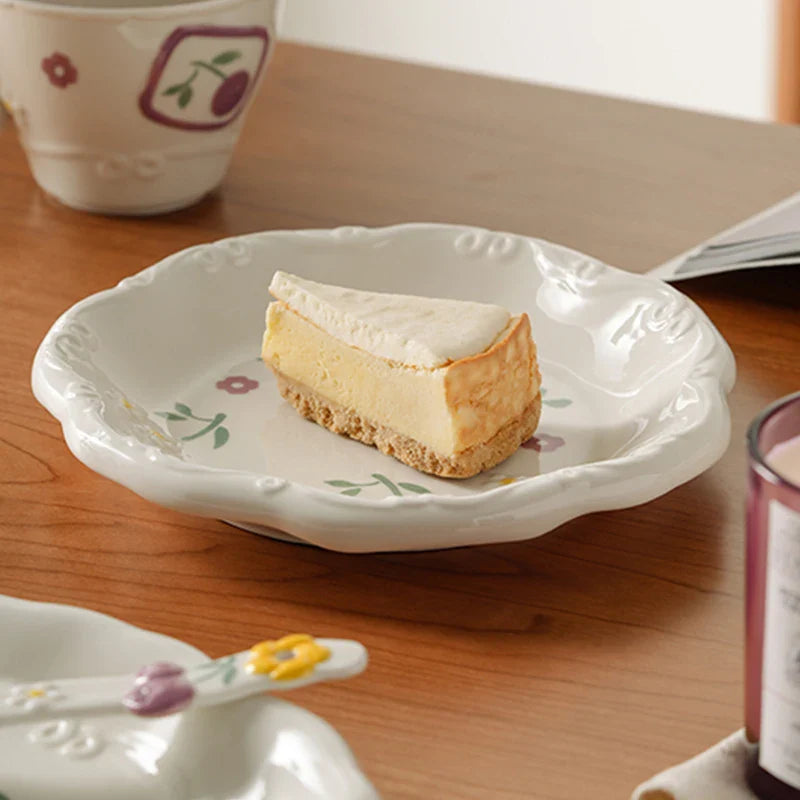 Light Luxury Ceramic Plate Sweet Lovely Dessert Salad Plate Delicious Dishes Dining Plates Exquisite Tableware