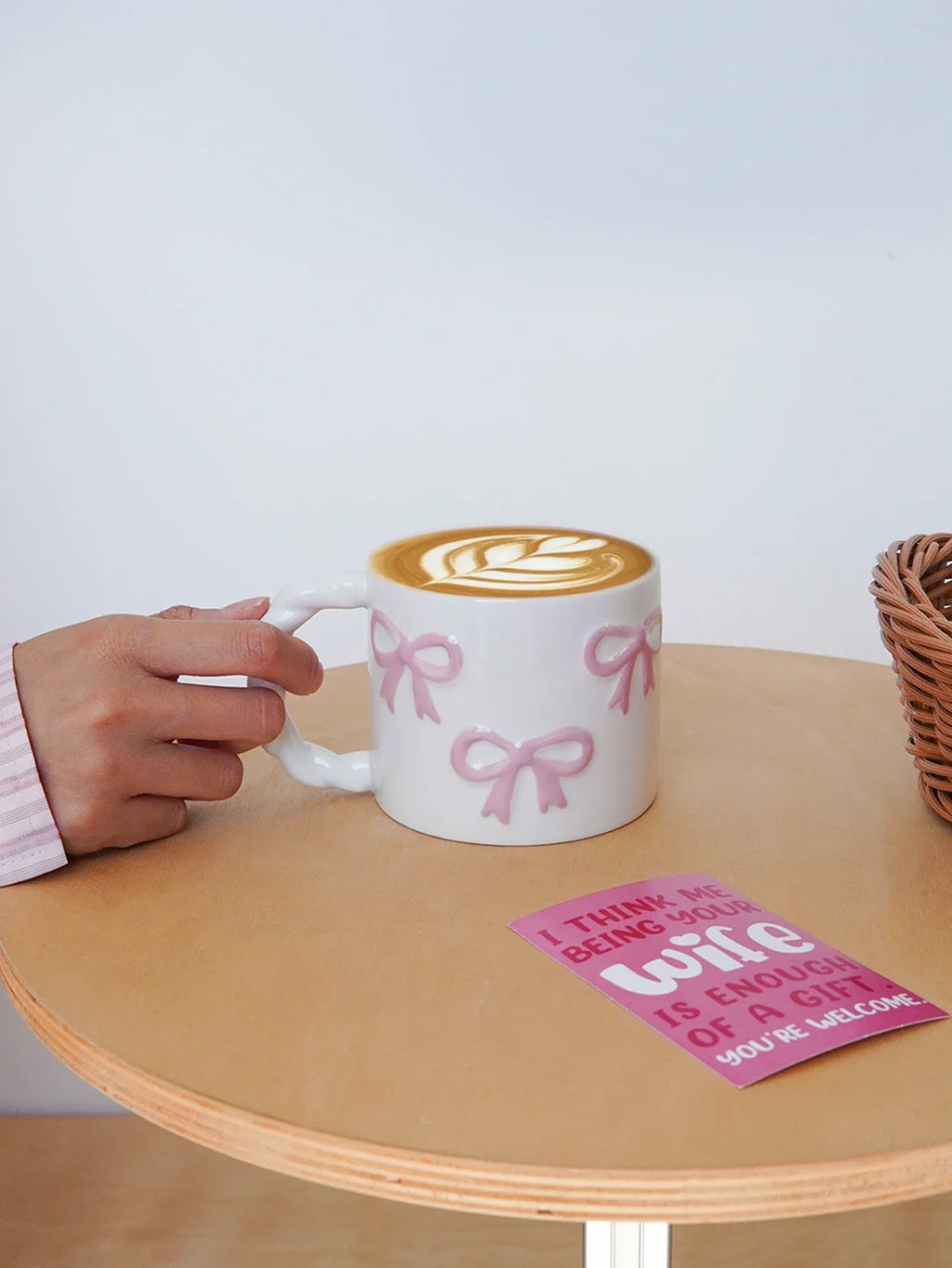Pink Bow Ceramic Mug, Twist Handle Ceramic Mug, Exquisite and Simple Pink Embossed Mug