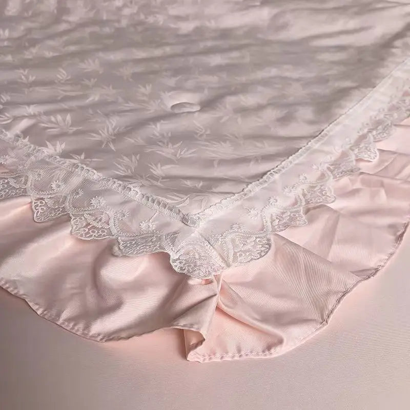 Princess Jacquard Lace Quilt Bedding Summer Blanket Cool Feeling Silky Comforter Thin Duvet