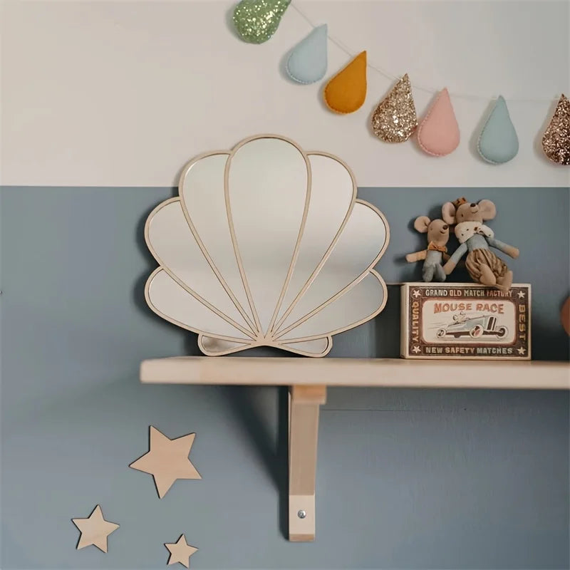 Scandinavian Style Wooden Beach Theme Shell Mirror Wall Decoration Cute Shell Anti-Shattering Mirror