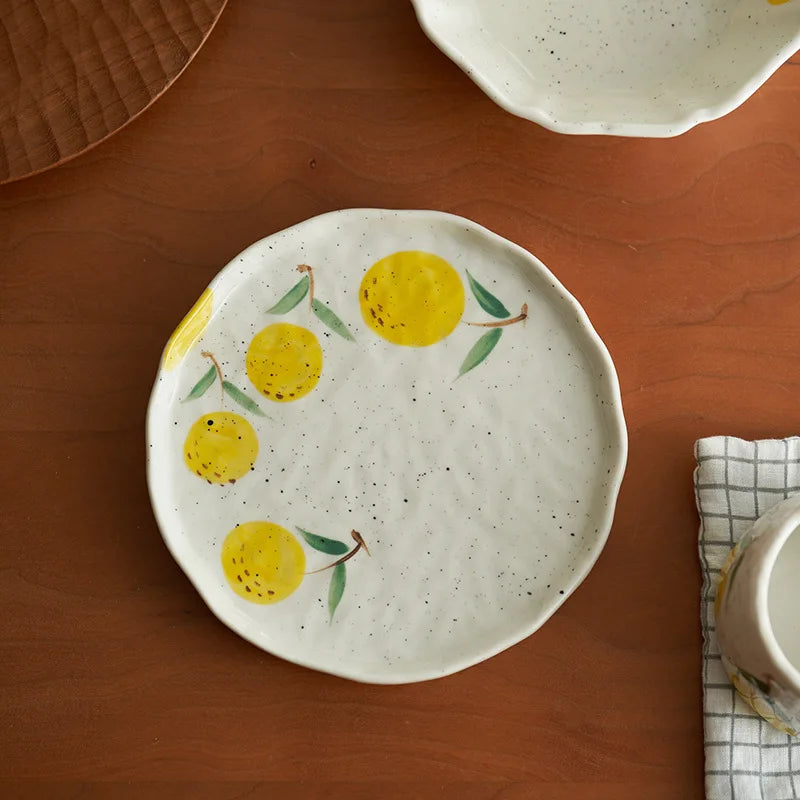 Hand-painted Fruit Pattern Ceramic Plate