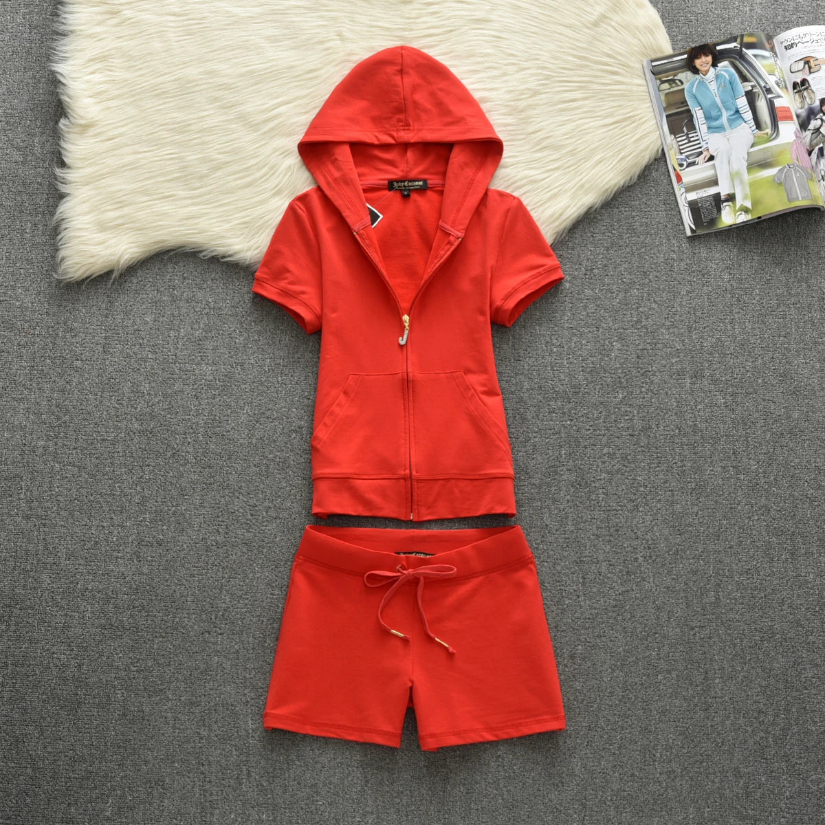 Velour Tracksuit Women Velvet Women's Brand Short Set Sewing Suit Women Tracksuits Hoodies and Shorts Sets Met 2 Piece Set