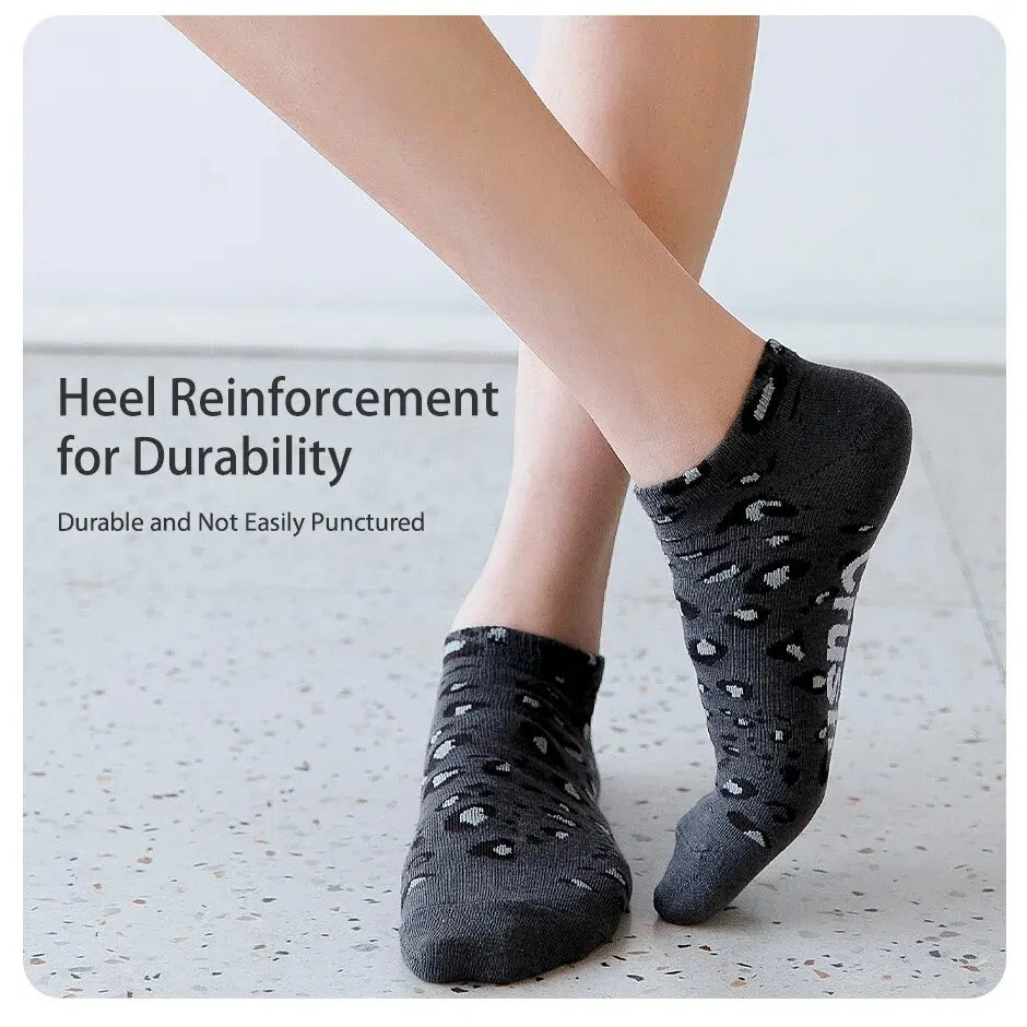 Women's Seasonal Fashionable and Trendy Leopard Print Cotton Sweat-absorbing and Comfortable Sports Low Top Socks