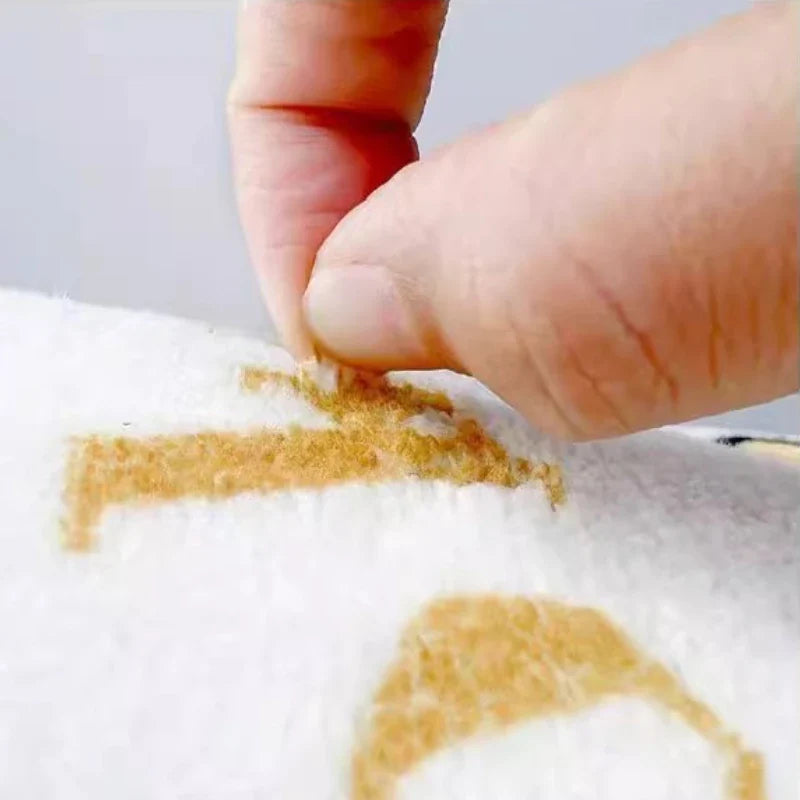 Irregular Flower Bedside Non-slip Super Absorbent Cashmere Carpet