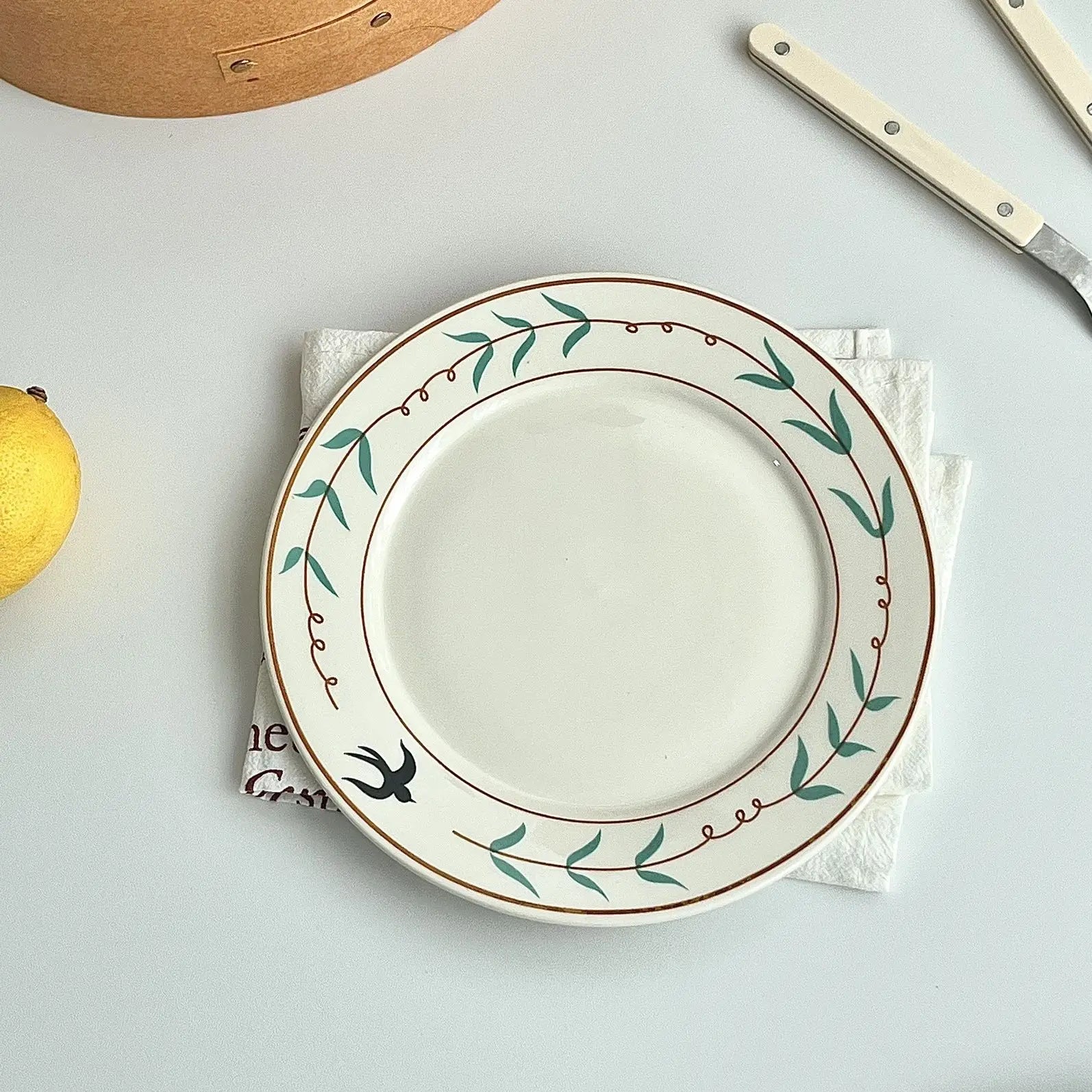 Gold Rim Leaf Pattern Round Serving Dishes Porcelain Kitchen Tableware