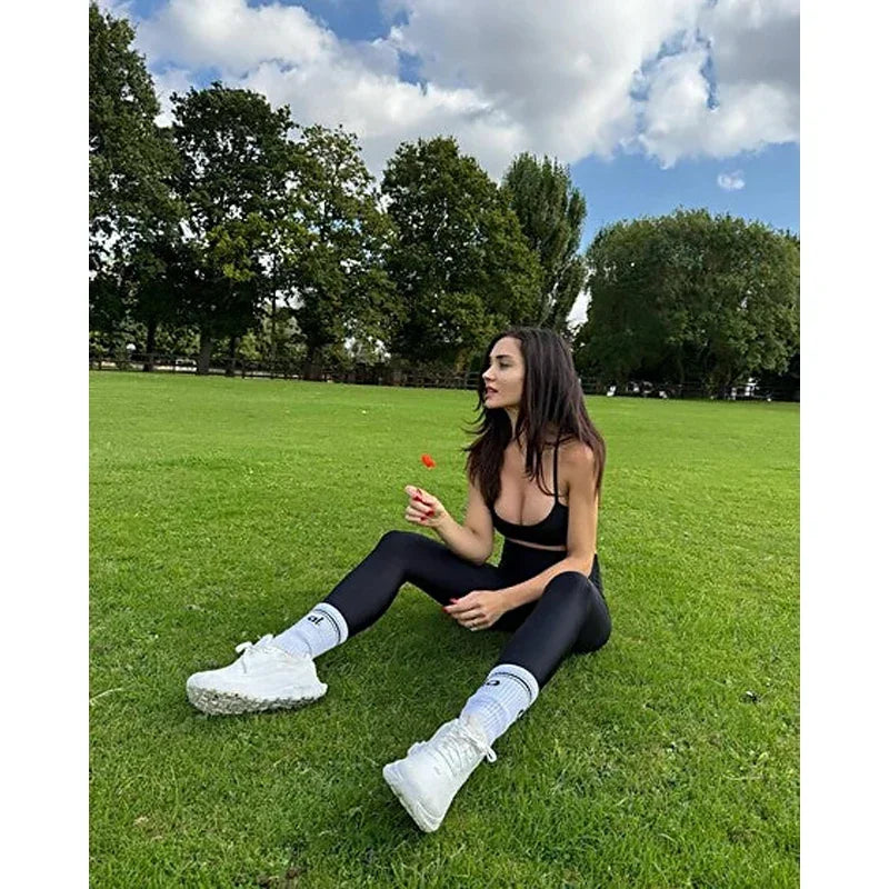 Yoga Socks Summer Lightweight Sports Socks Cotton Stockings 18cm Long Socks Mesh Breathable Socks Gym Outdoor Soft Comfort AL