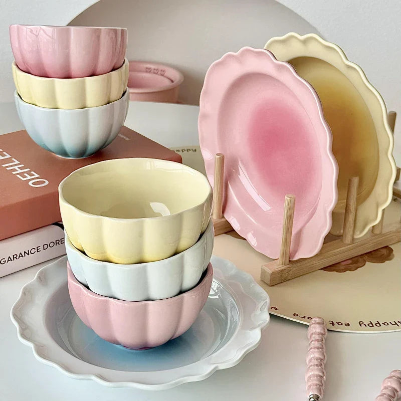Cute Blush Gradient Plate Dessert Fruits and Vegetables Plate Yogurt Rice Bowl Underglaze Ceramic Tableware Set