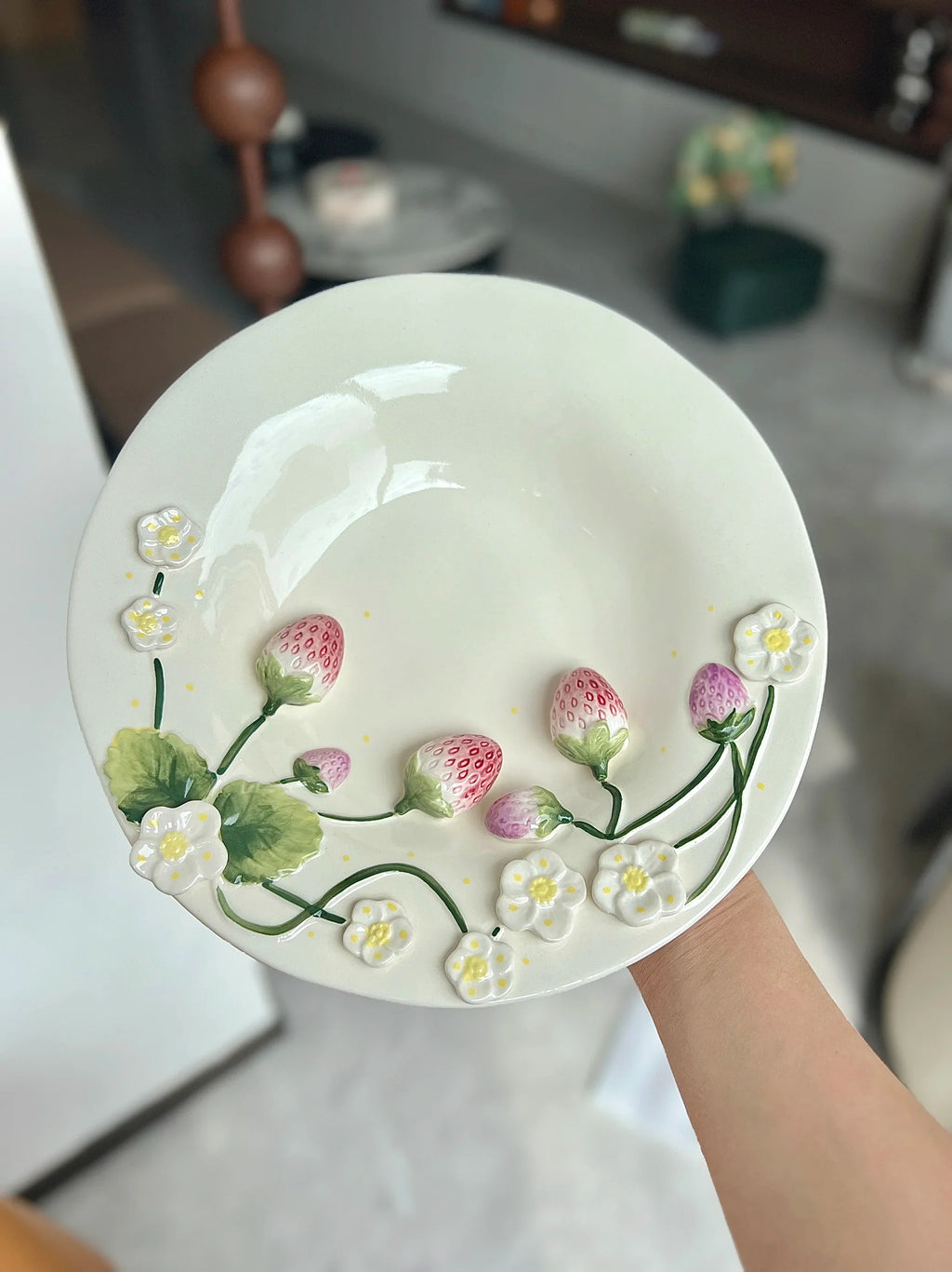 Strawberry Design Light Luxury Plates