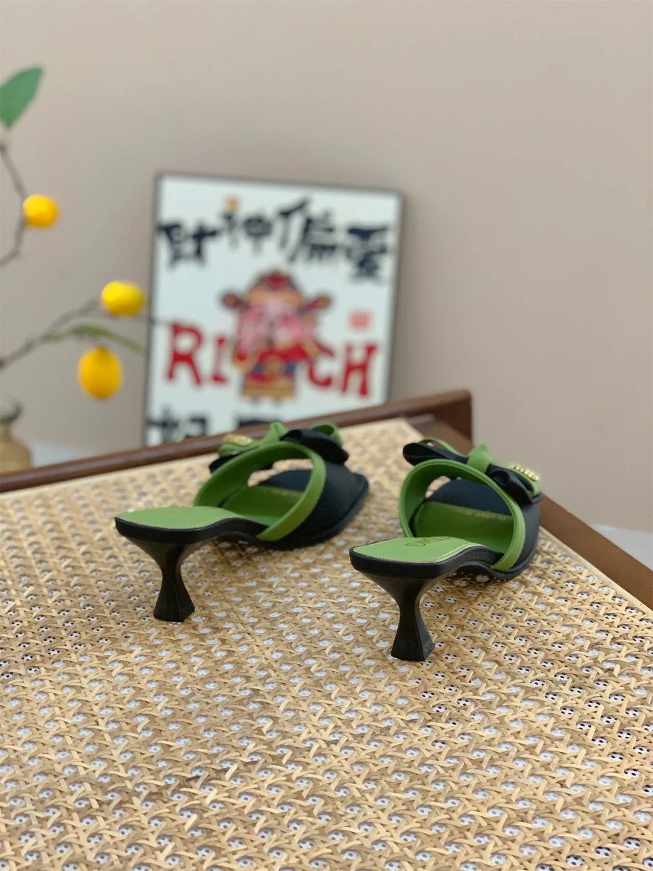 Fashionable Bow Tie Square Toe Slim Heel Women's Shoes