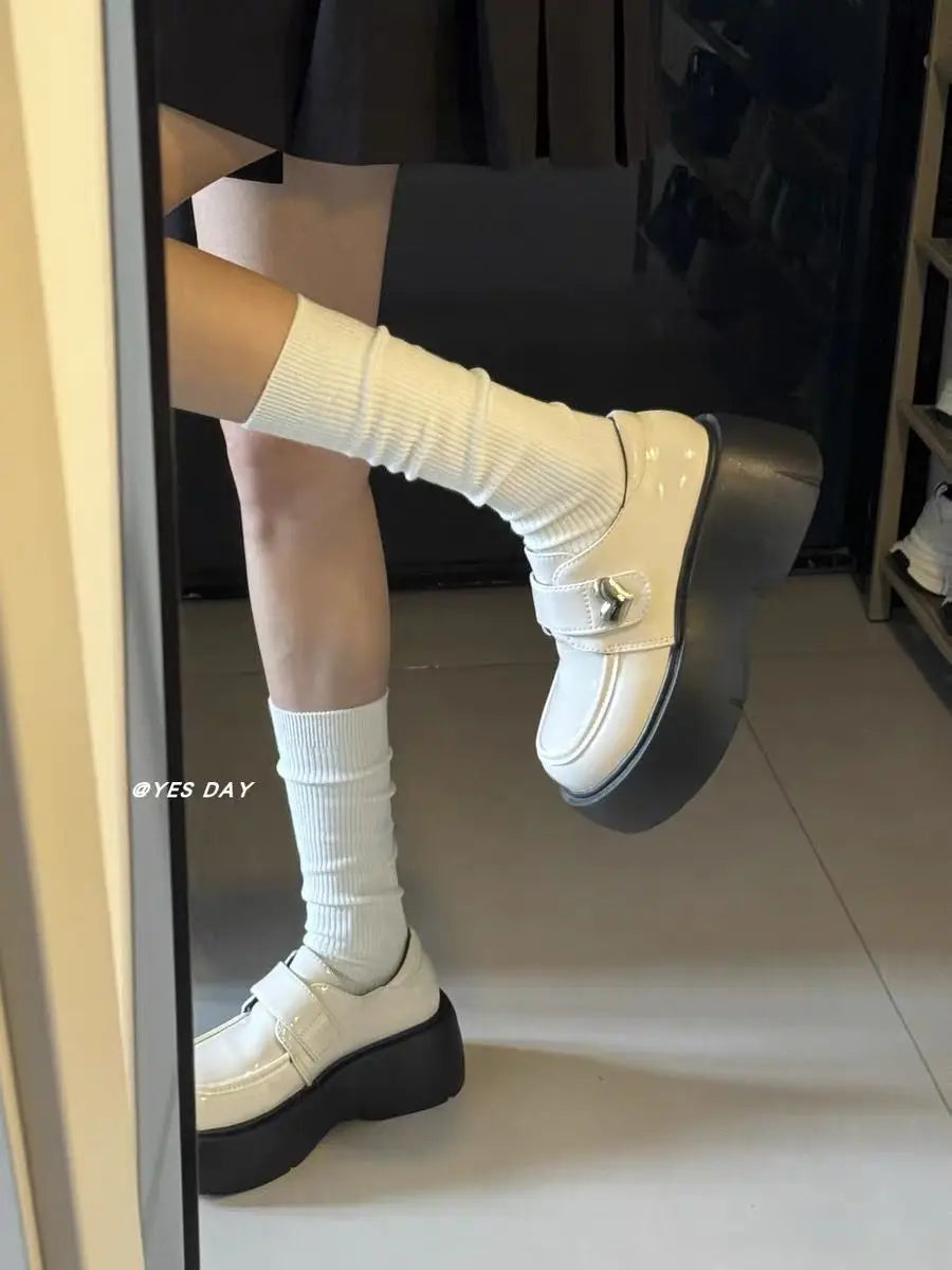 Woman Pumps with Medium Heels Platform Leather Casual Loafers Round Toe Non Slip Stylish Luxury Brand