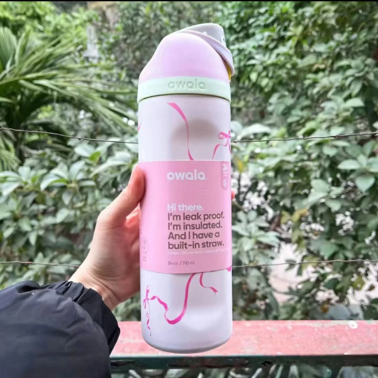 Insulated Stainless Steel  Cup Water Bottle with Straw, BPA-Free Sports Water Bottle, Great for Travel 32 Oz